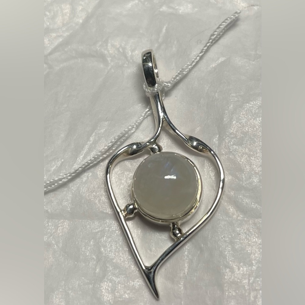 Rainbow moonstone pendant